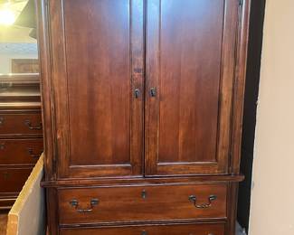 Queen Size Bedroom Suite