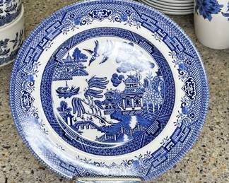 8-inch Blue Willow pattern plate made in England
