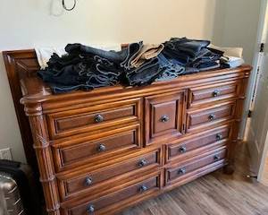 King Dress/Ladies Jeans