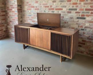 MCM - RCA Stereo Console