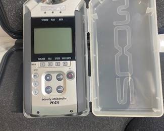 Zoom H4N Handy Recorder Kit w/waterproof Case