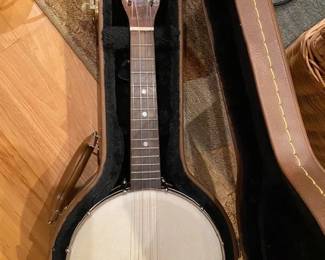 The Gibson UB 2 Banjo Uke