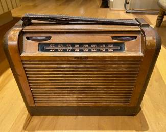 Philco Roll Top Tube Radio Model 46-350
