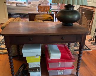 Writing desk with drop leaf and turned legs