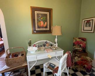 Wicker desk and chair 