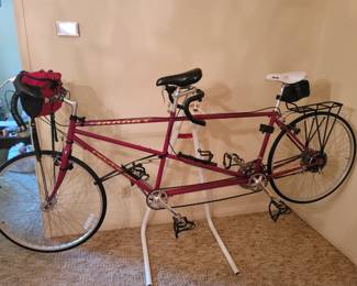 Nashbar 1000 RT Tandem Bike w/ Stand