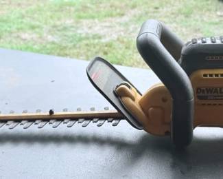DeWalt 20V MAX Cordless Hedge Trimmer