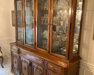 Thomasville China Cabinet