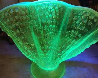 Fenton Uranium Hobnail Fan Vase
