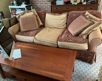 DOMAIN SOFA. CUSHIONS ABLE TO BE REVERSED TO MAKE A NEW LOOK