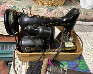 Singer Sewing Machine