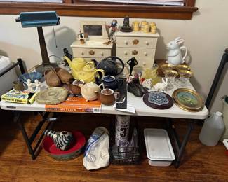 Bankers Desk Lamp, Vintage Doll Furniture, Tea Pots