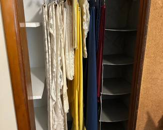 Linens - Table Cloths