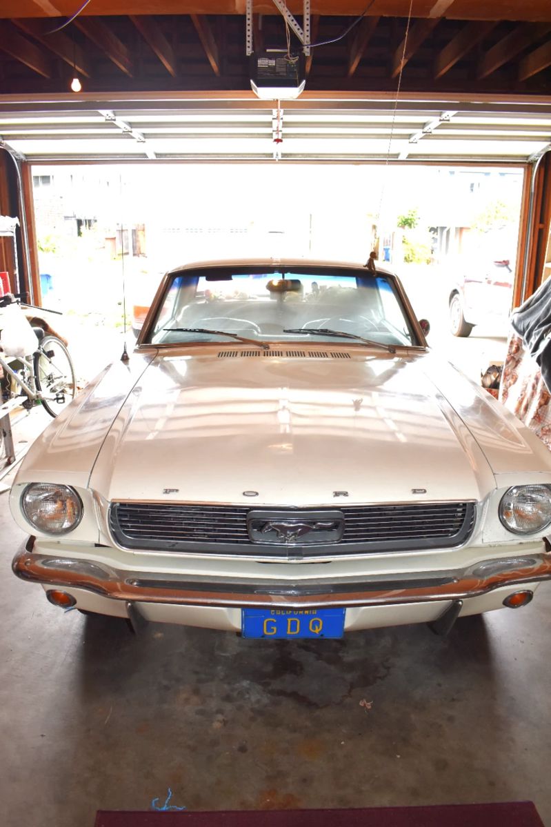 1966 FORD MUSTANG, V8 engine, odometer says 680527 (Only one owner)