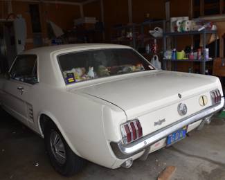 1966 FORD MUSTANG, V8 engine, odometer says 680527 (Only one owner)