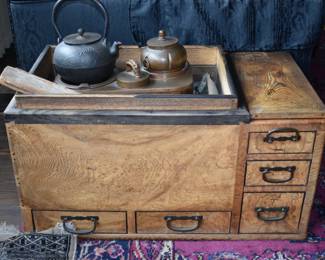 Japanese Hiachi antique and very complete with pots 