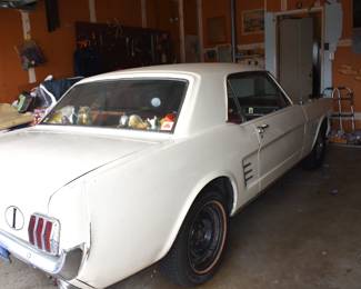 1966 FORD MUSTANG, V8 engine, odometer says 680527 (Only one owner)
