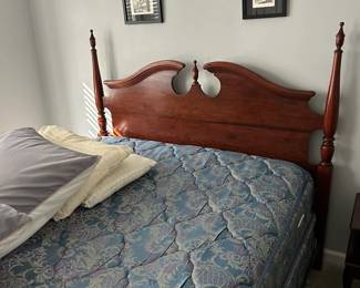 Queen Bed Mattress & Box Springs