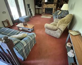 Broyhill Couch, Loveseat and Ottman. Nice!