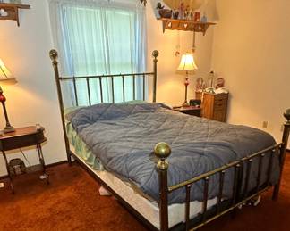 Full Size Bed