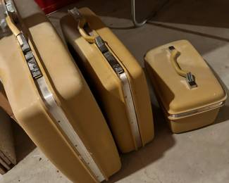 vintage luggage set