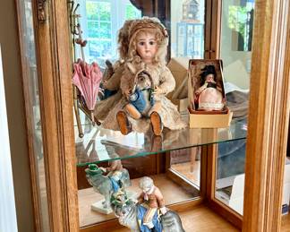 Bisque dolls, figurines, Steiff