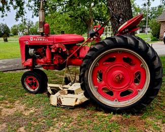 1948 Farmall belly mower Tractor asking 4000 w/ new battery. Taking silent best offers.
