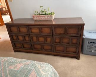 Vintage dresser