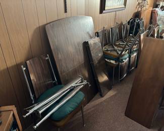 Vintage chrome legg dinette with 8 chairs! Has original shipping box too, wow!