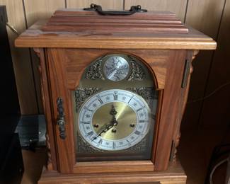Mantle clock