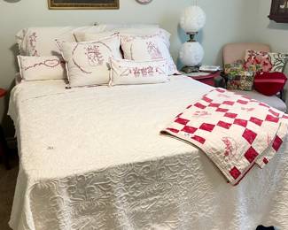Full Size Bed with Sealy Posturepedic Mattress Set