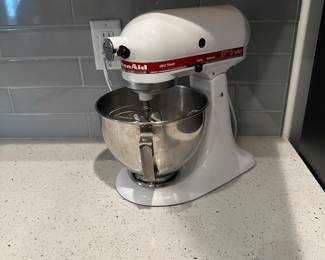 I promise this is not the mixer from our Oxford sale!!  We sold that one.  Too funny this house has the exact mixer!  