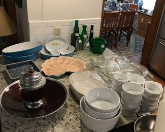 Lots of kitchen items.
