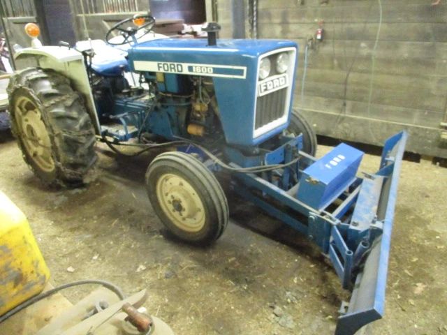 Ford 1600 (Diesel with Hyd. Blade)
