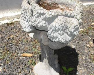 Garden Bird Bath