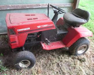 Champion Lawn Tractor