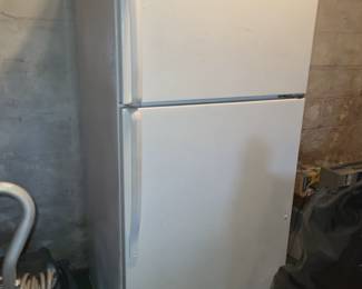 Well working fridge