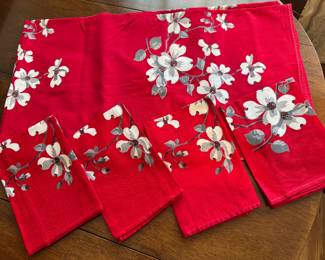 Tablecloth and napkins