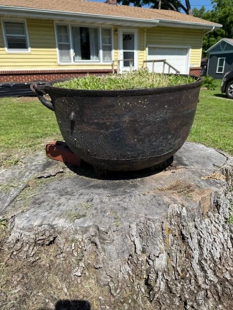 Large Cauldron