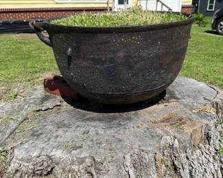 Large Cauldron