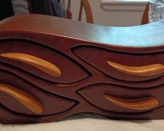 wooden jewelry box by John Traeger named Tsunami