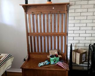 Halltree storage bench