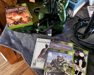 XBOX SYSTEM WITH GAMES