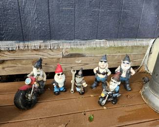 Garden gnomes
