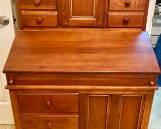 Lexington Amish Inspired Drop Front/Secretary Desk.