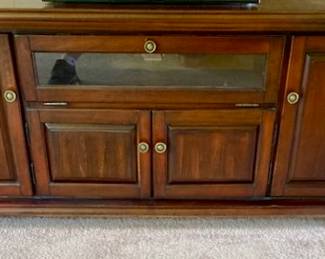 Solid Oak TV Stand/Console.
