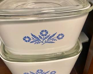 Vintage Corning Ware Cornflower Casserole Dishes w/Lids.