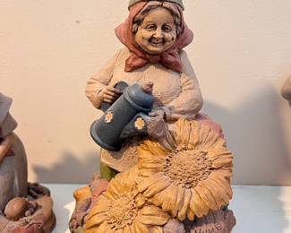 Vintage Tom Clark "Mum" $25