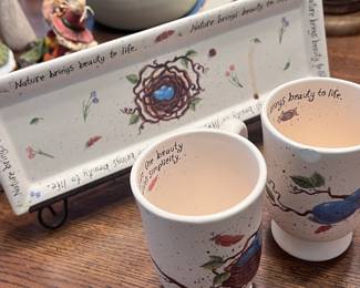 tray with 2 mugs - $20
