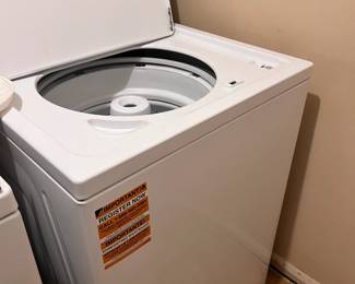 Whirpool Washing Machine - purchased Feb. 2025 - only used a handful of times - asking $350